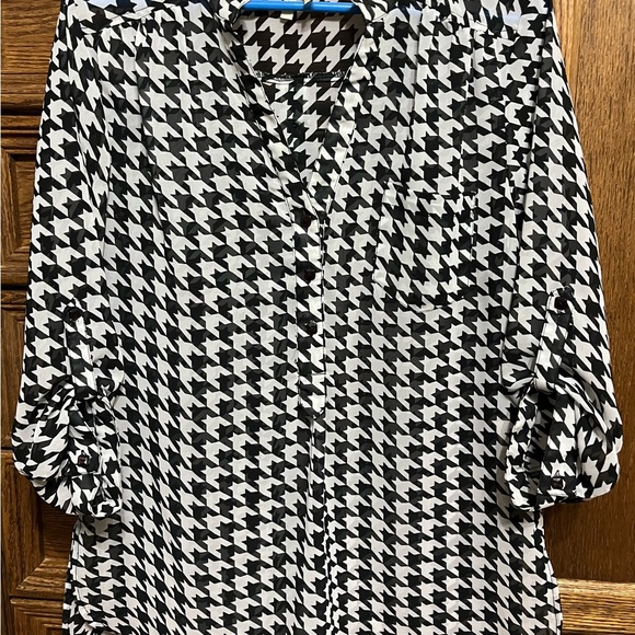 Truth NYC black and white top, 3/4 length sleeves, size Large, smoke free home - Picture 1 of 4